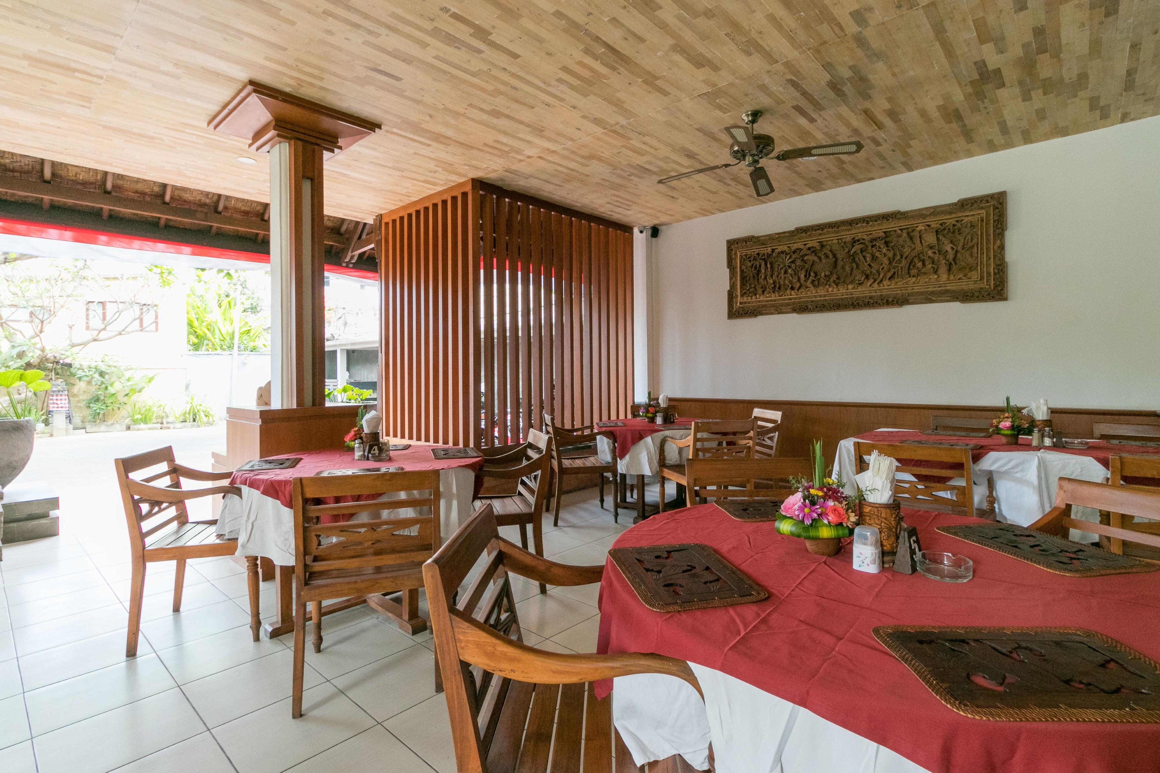 Hotel Sinar Bali Legian Esterno foto