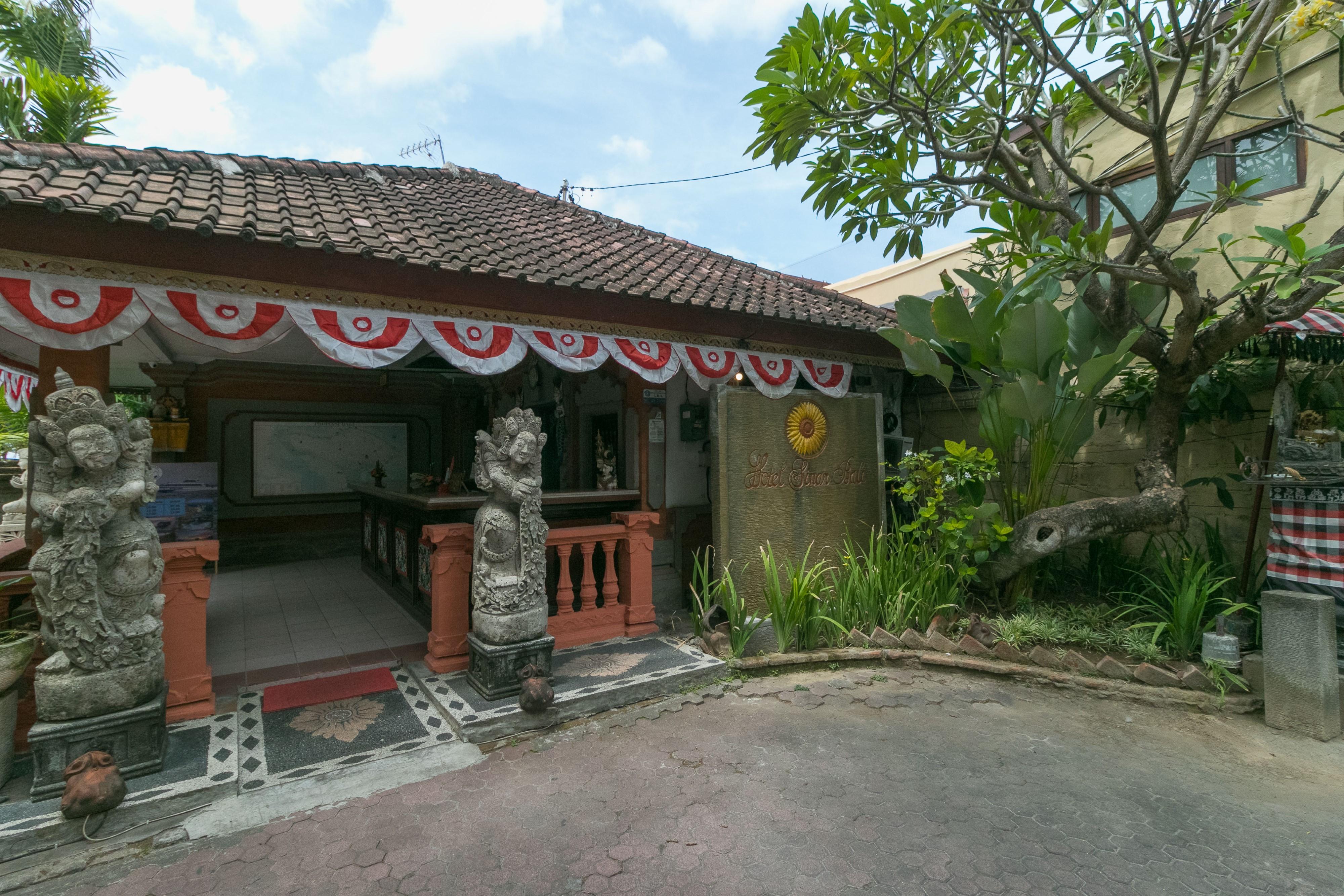 Hotel Sinar Bali Legian Esterno foto