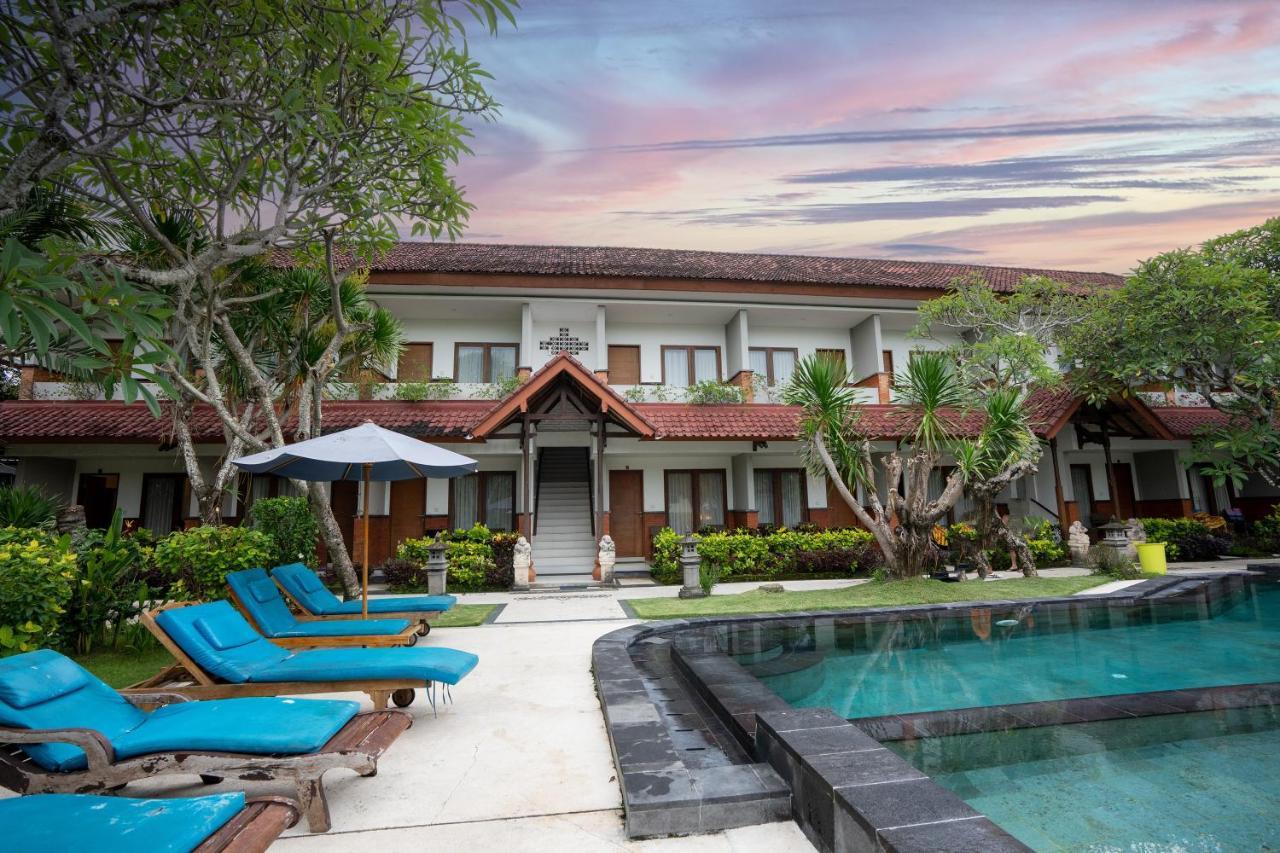 Hotel Sinar Bali Legian Esterno foto