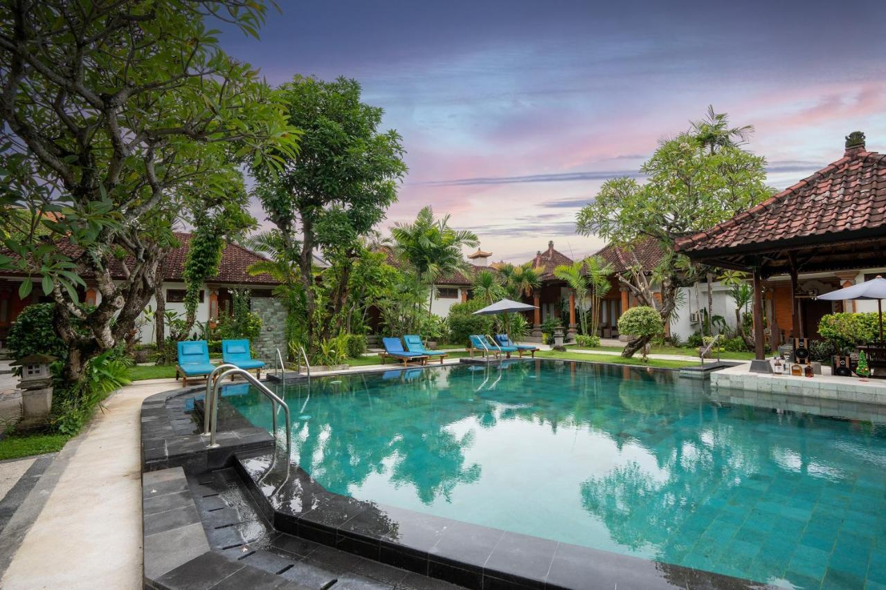 Hotel Sinar Bali Legian Esterno foto