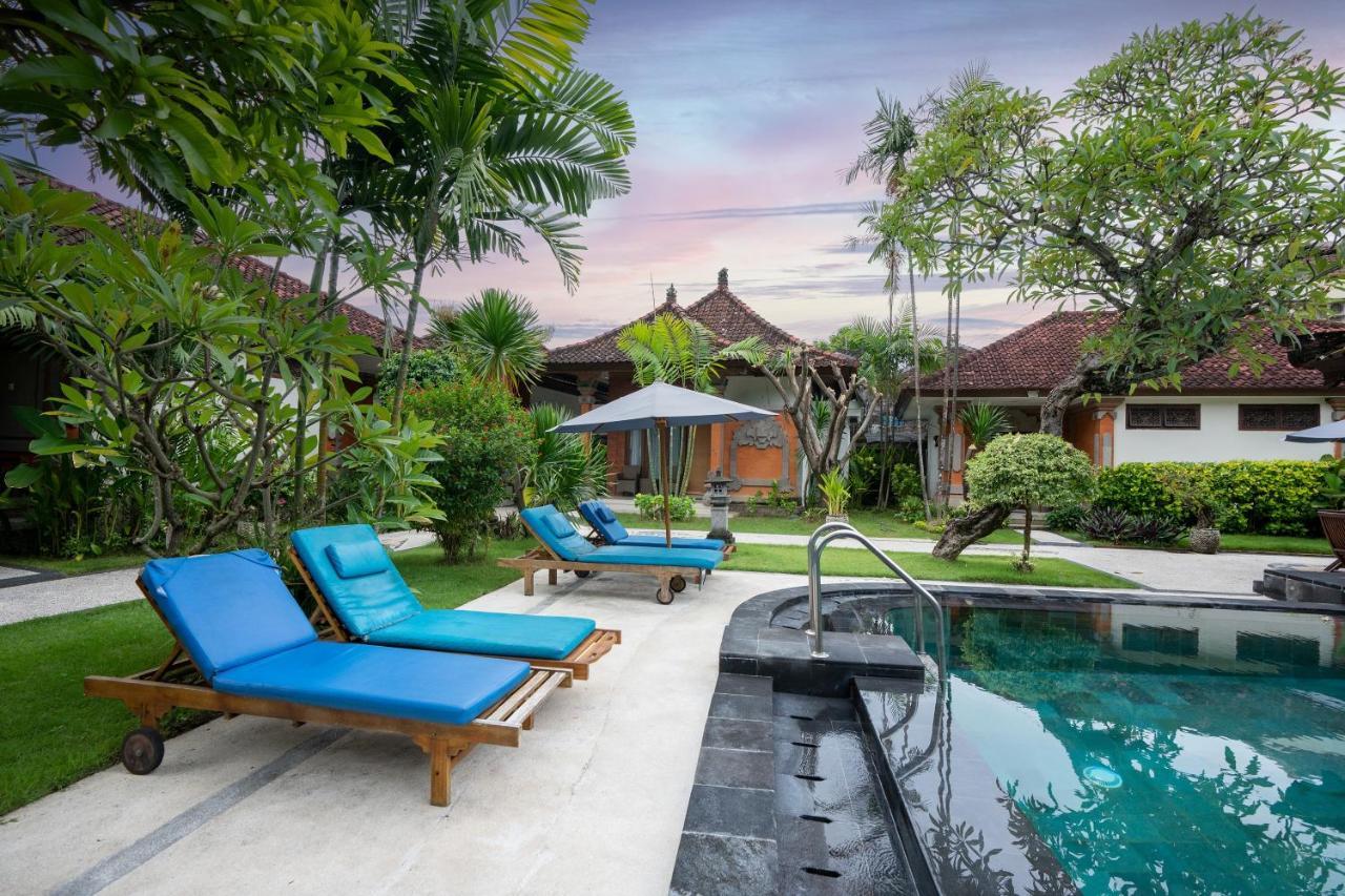 Hotel Sinar Bali Legian Esterno foto