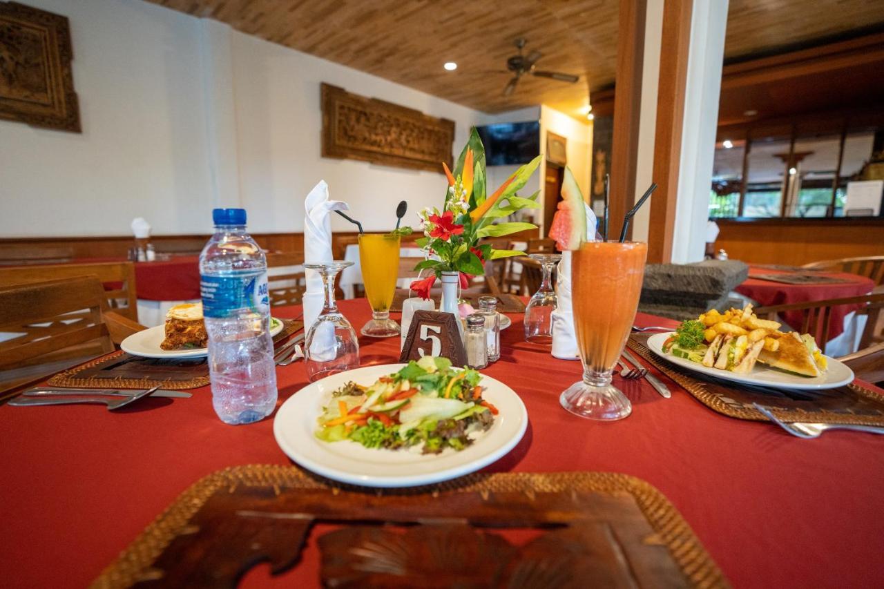 Hotel Sinar Bali Legian Esterno foto