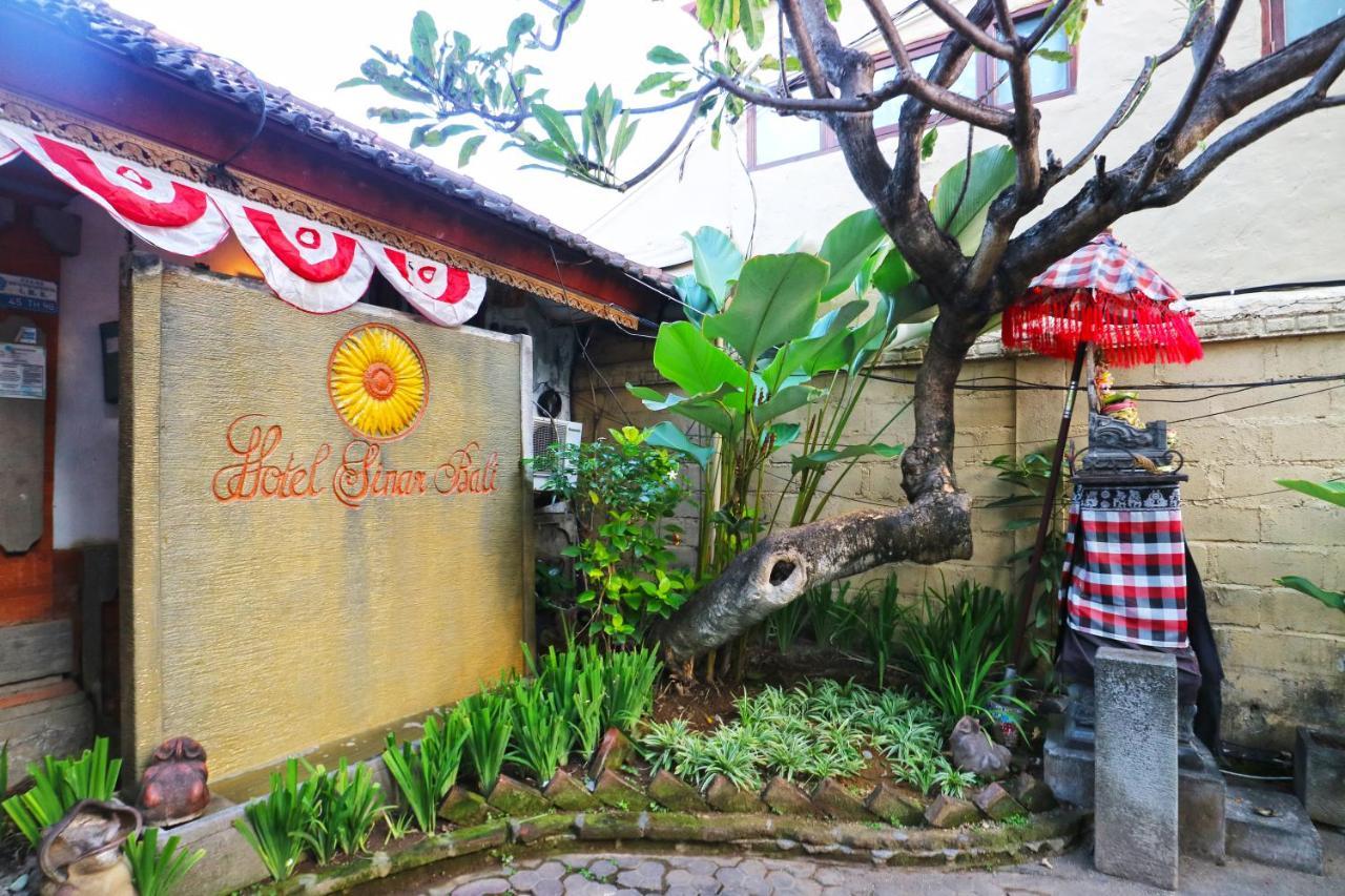 Hotel Sinar Bali Legian Esterno foto